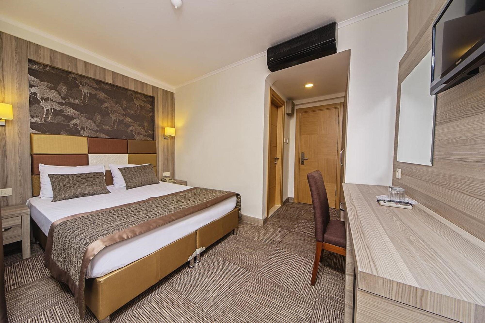 Pera Arya Hotel อิสตันบูล ภายนอก รูปภาพ